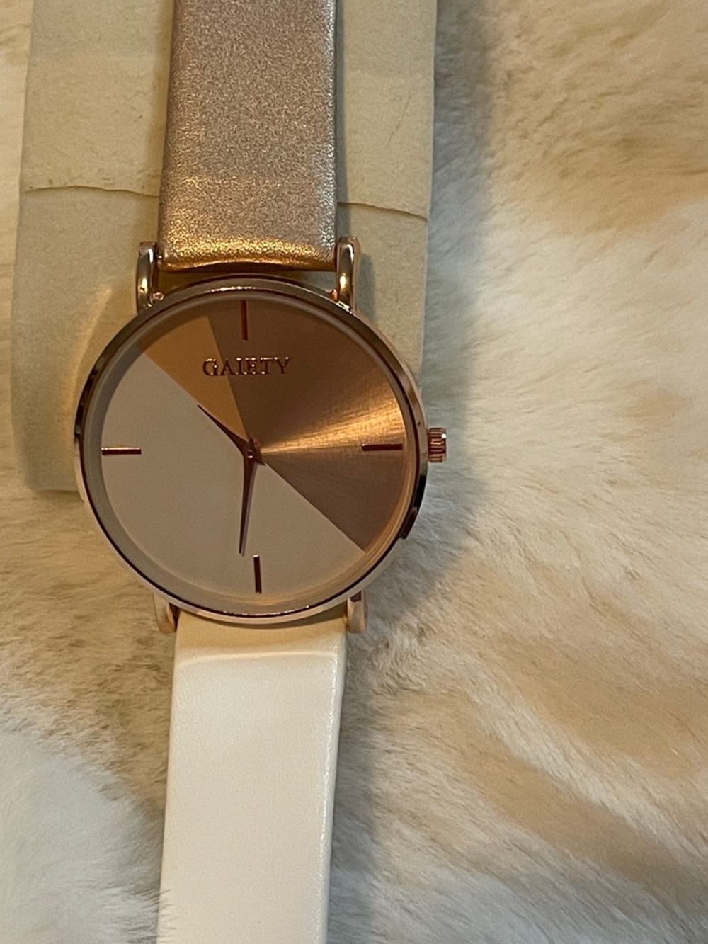 Women's White and Rose Gold Two-Tone Fashion Watch